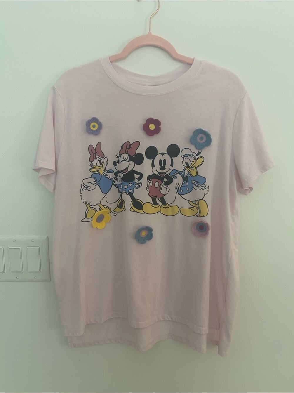Disney Mickey Friends Pink Graphic T Shirt Crochet Flower Applique Womens XL